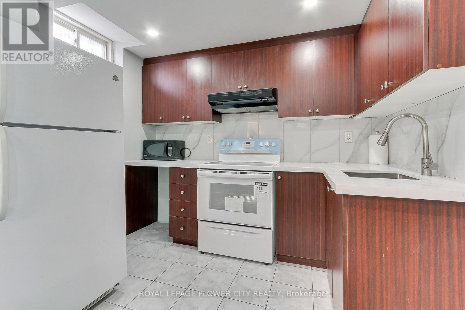 48 Grover Rd (Main & Upper) Road, Brampton, Ontario  L6Y 5R3 - Photo 45 - W12770046