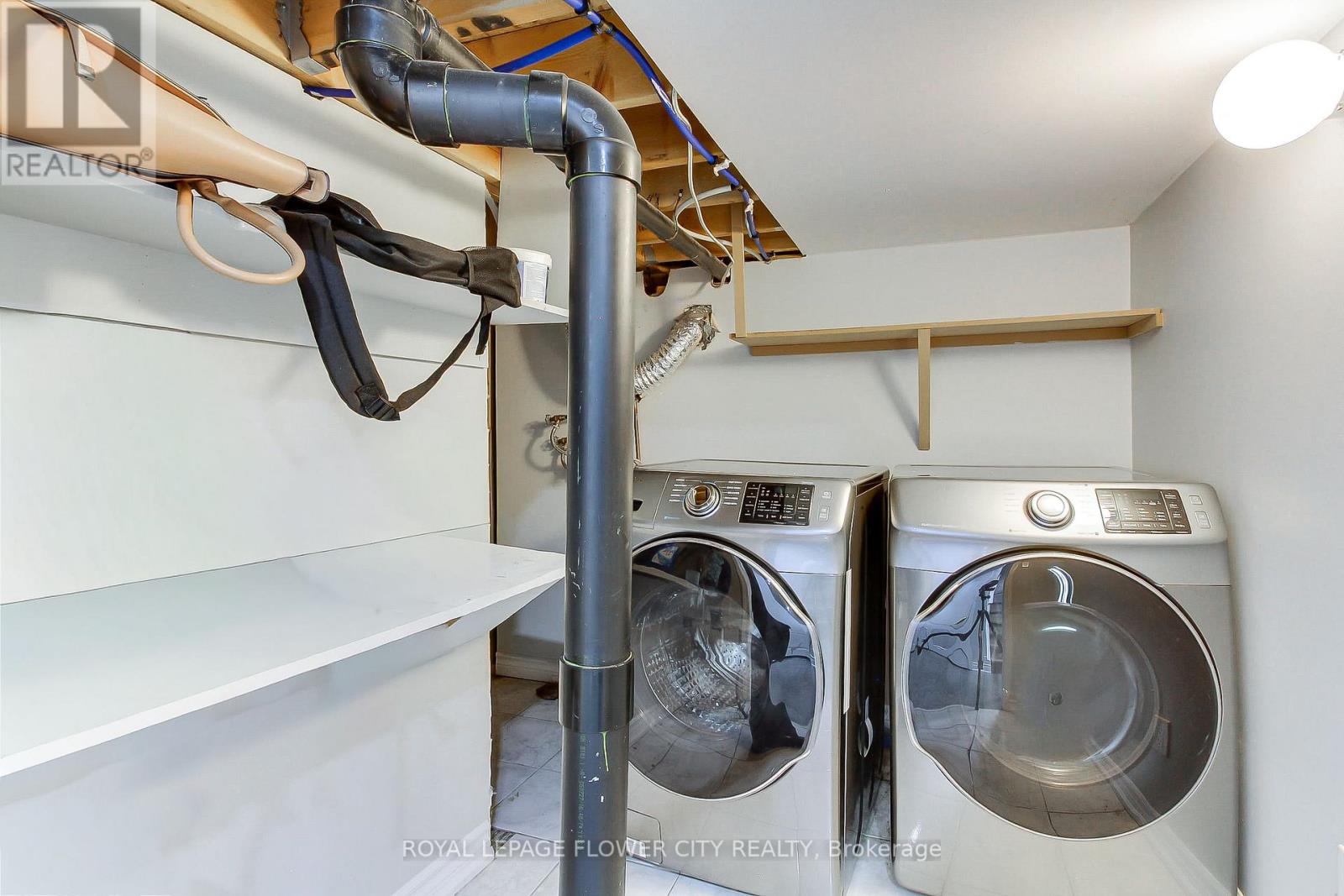 48 Grover Rd (Main & Upper) Road, Brampton, Ontario  L6Y 5R3 - Photo 46 - W12770046