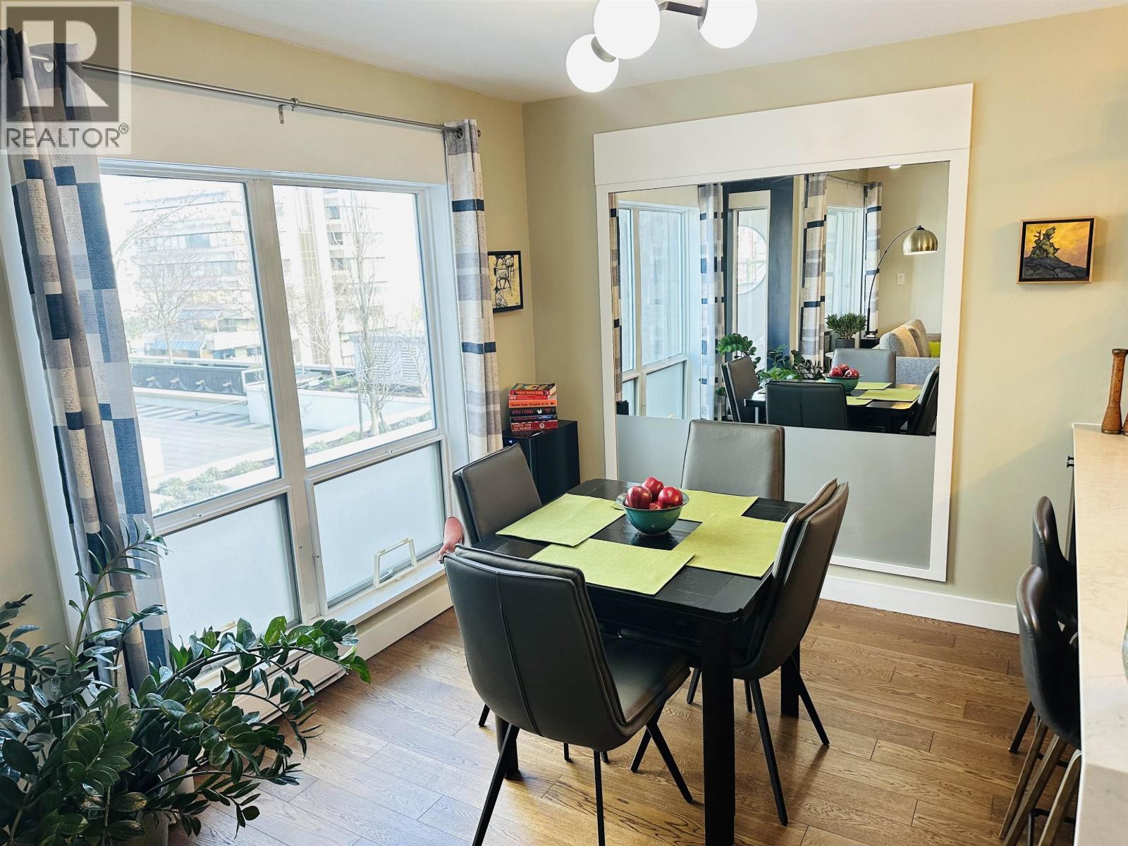 403 985 W 10th Avenue, Vancouver, British Columbia  V5Z 1L9 - Photo 4 - R3085251