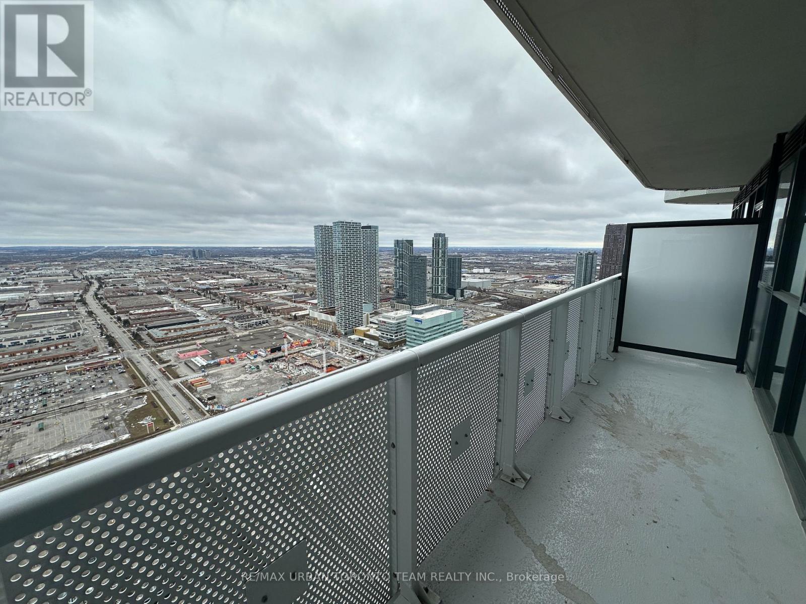 5205 - 8 Interchange Way, Vaughan, Ontario  L4K 5Z7 - Photo 13 - N12770058