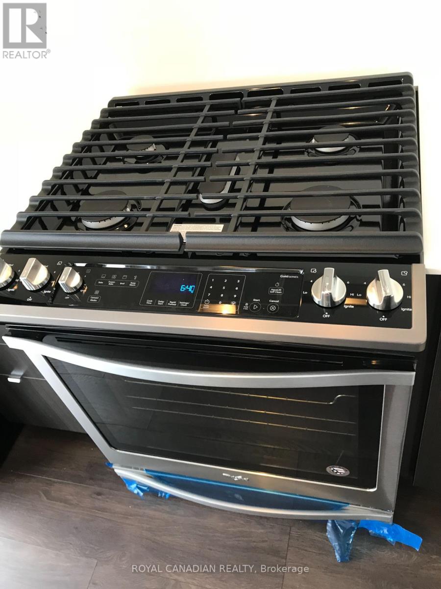 188 Wheat Boom Drive, Oakville, Ontario  L6H 0M1 - Photo 5 - W12770060