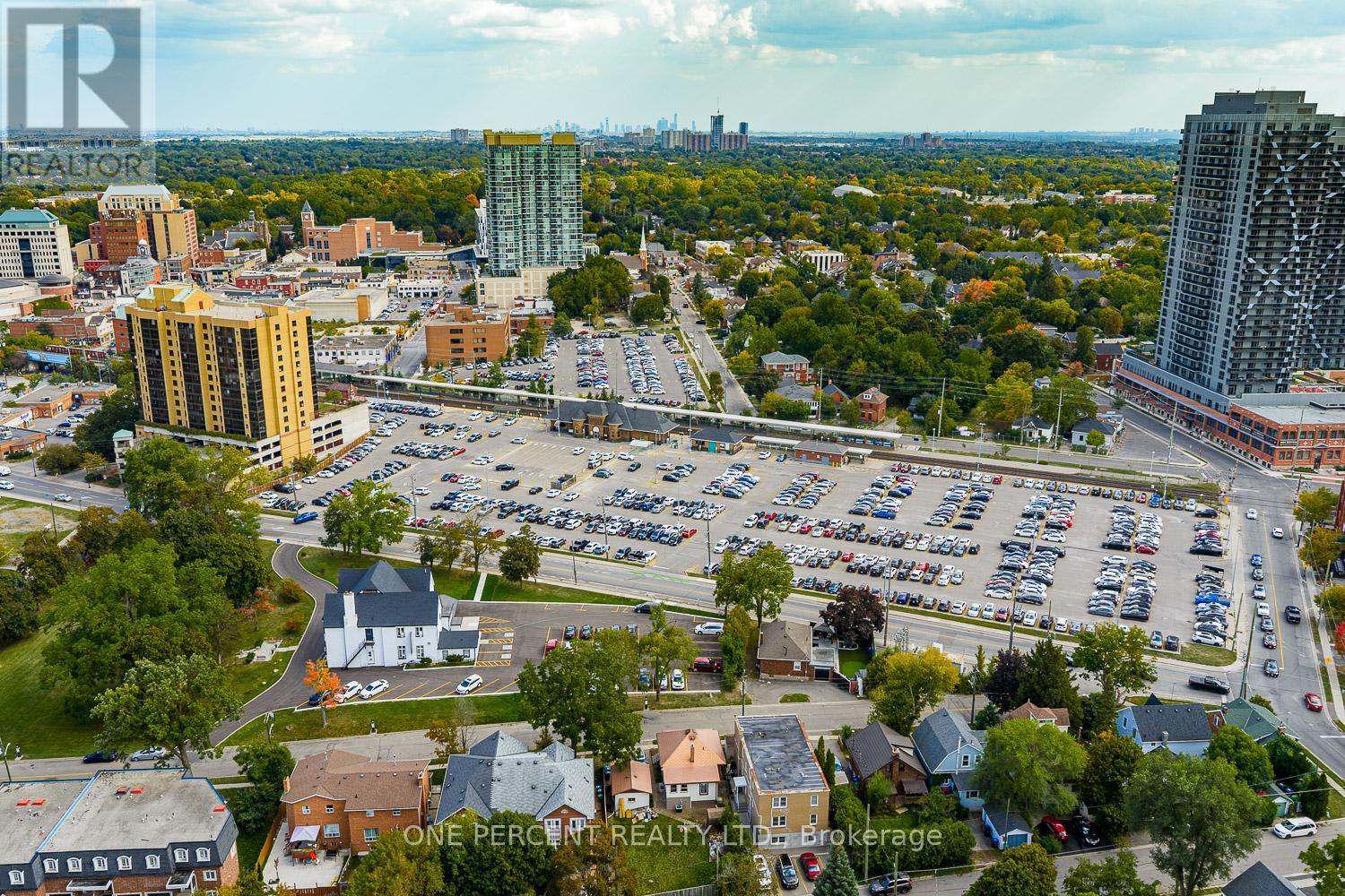 3 Bird Avenue, Brampton, Ontario  L6V 1K8 - Photo 34 - W12770074