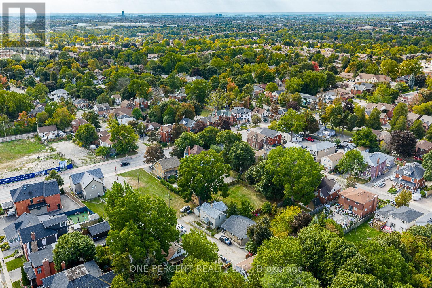 3 Bird Avenue, Brampton, Ontario  L6V 1K8 - Photo 37 - W12770074