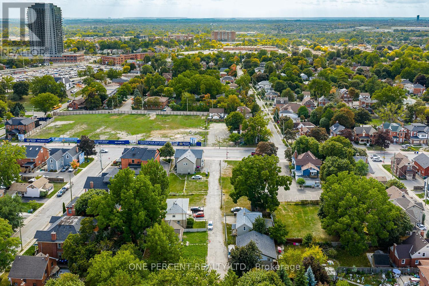 3 Bird Avenue, Brampton, Ontario  L6V 1K8 - Photo 38 - W12770074