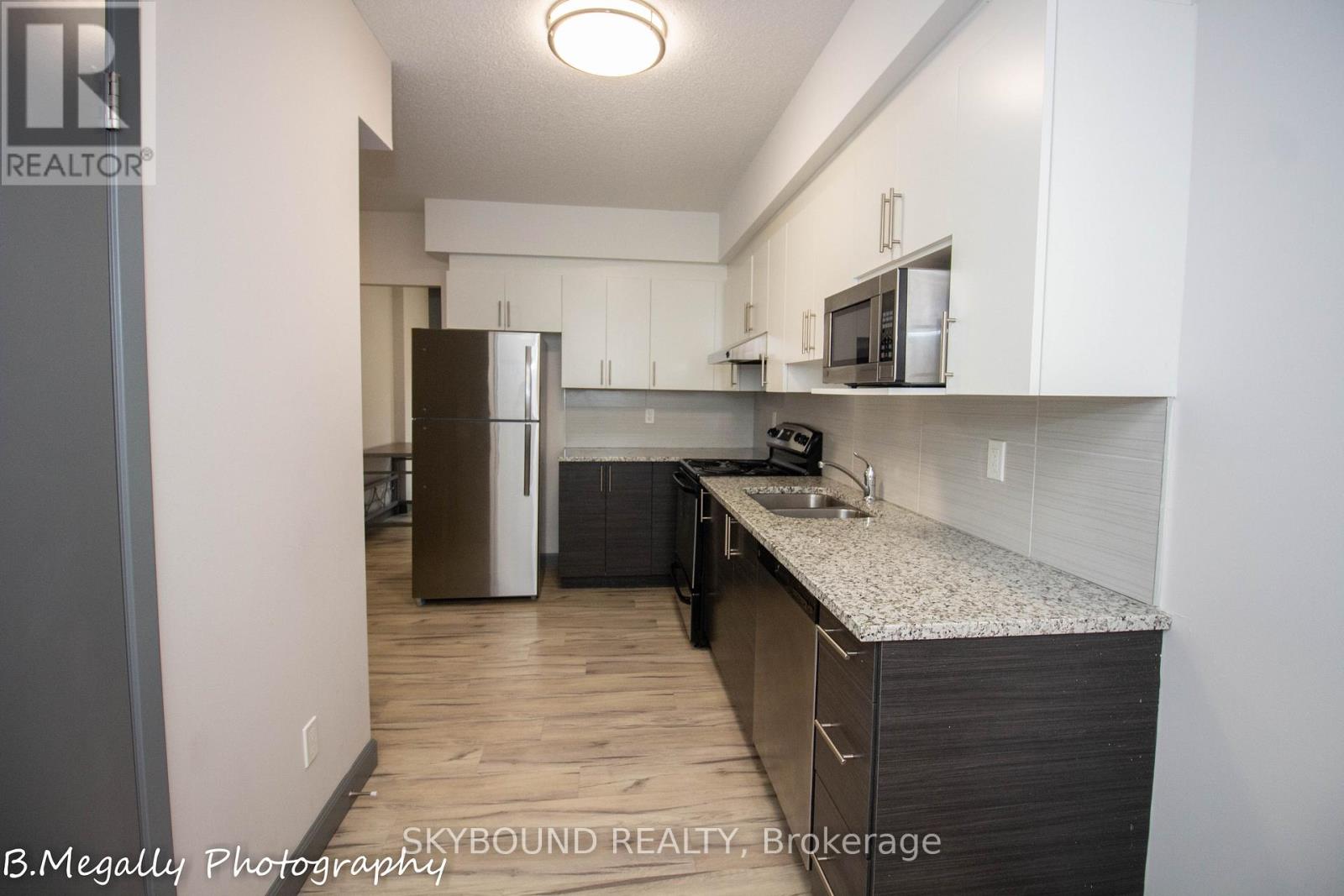 2312 - 258b Sunview Street, Waterloo, Ontario  N2L 0H7 - Photo 4 - X12770056