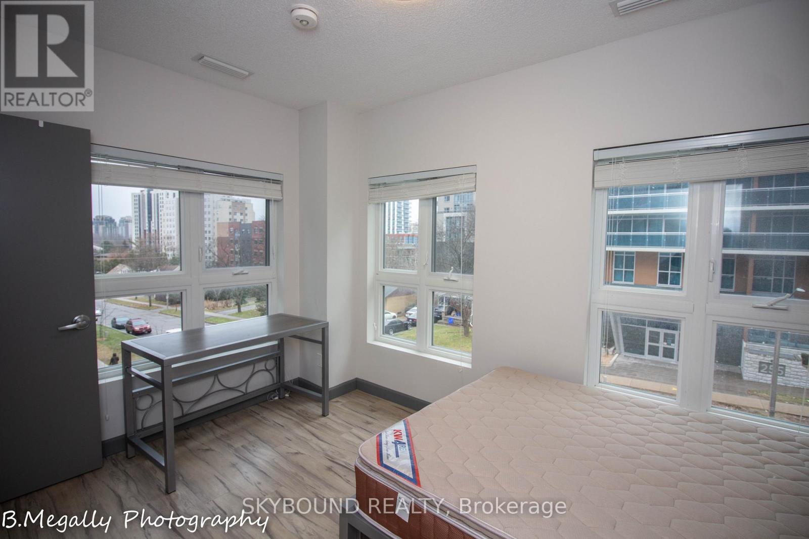 2312 - 258b Sunview Street, Waterloo, Ontario  N2L 0H7 - Photo 8 - X12770056