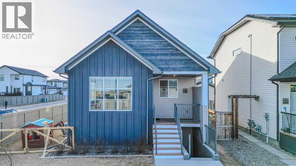 2614 46 Street S, Lethbridge, Alberta