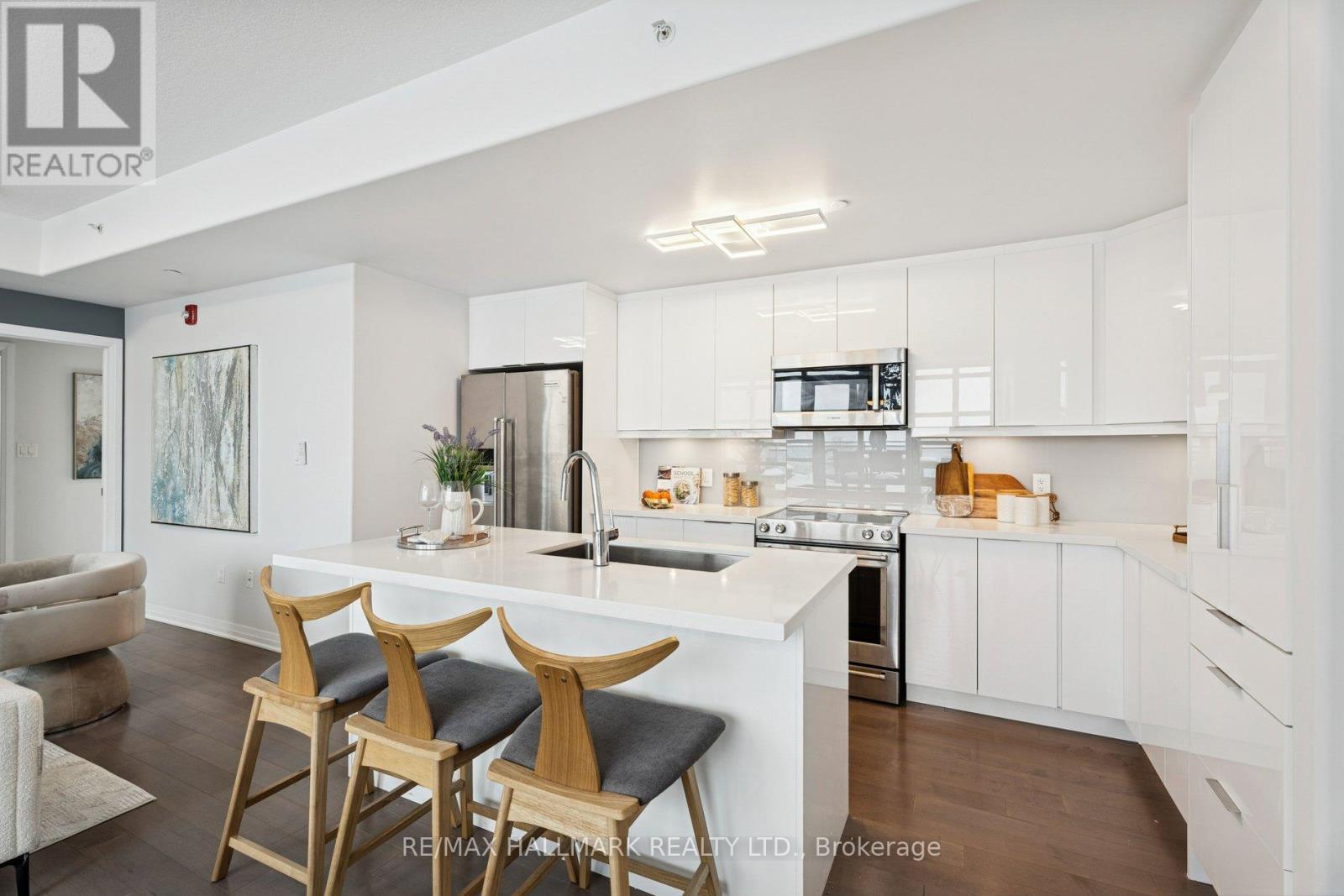 409 - 10 Concord Place, Grimsby, Ontario  L3M 0G6 - Photo 8 - X12690218