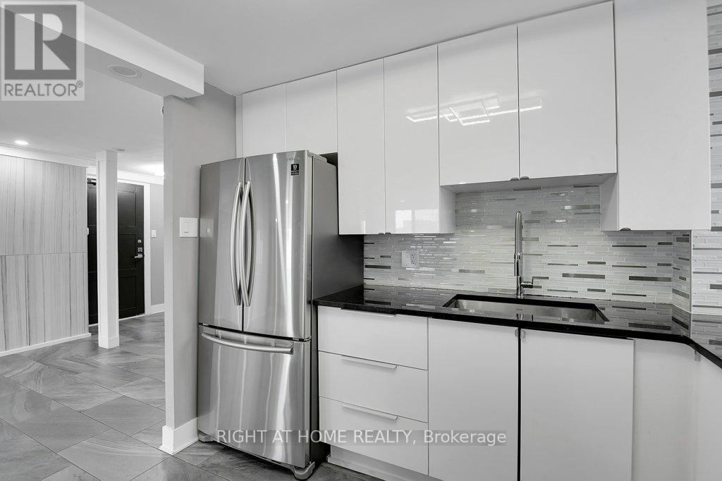 1406 - 1171 Ambleside Drive, Ottawa, Ontario  K2B 8E1 - Photo 18 - X12770090