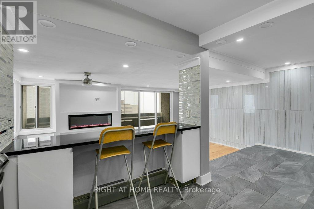 1406 - 1171 Ambleside Drive, Ottawa, Ontario  K2B 8E1 - Photo 19 - X12770090