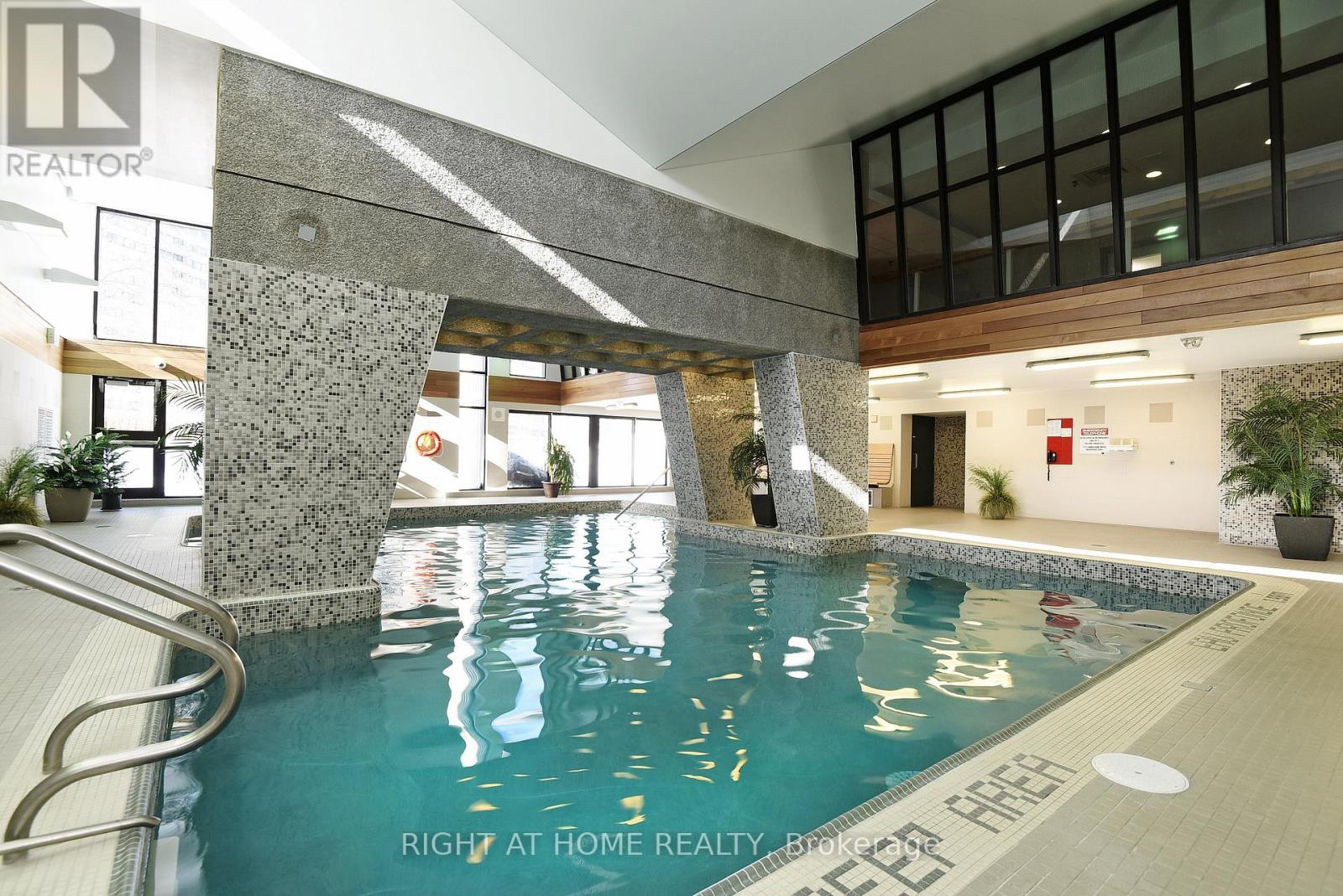 1406 - 1171 Ambleside Drive, Ottawa, Ontario  K2B 8E1 - Photo 35 - X12770090