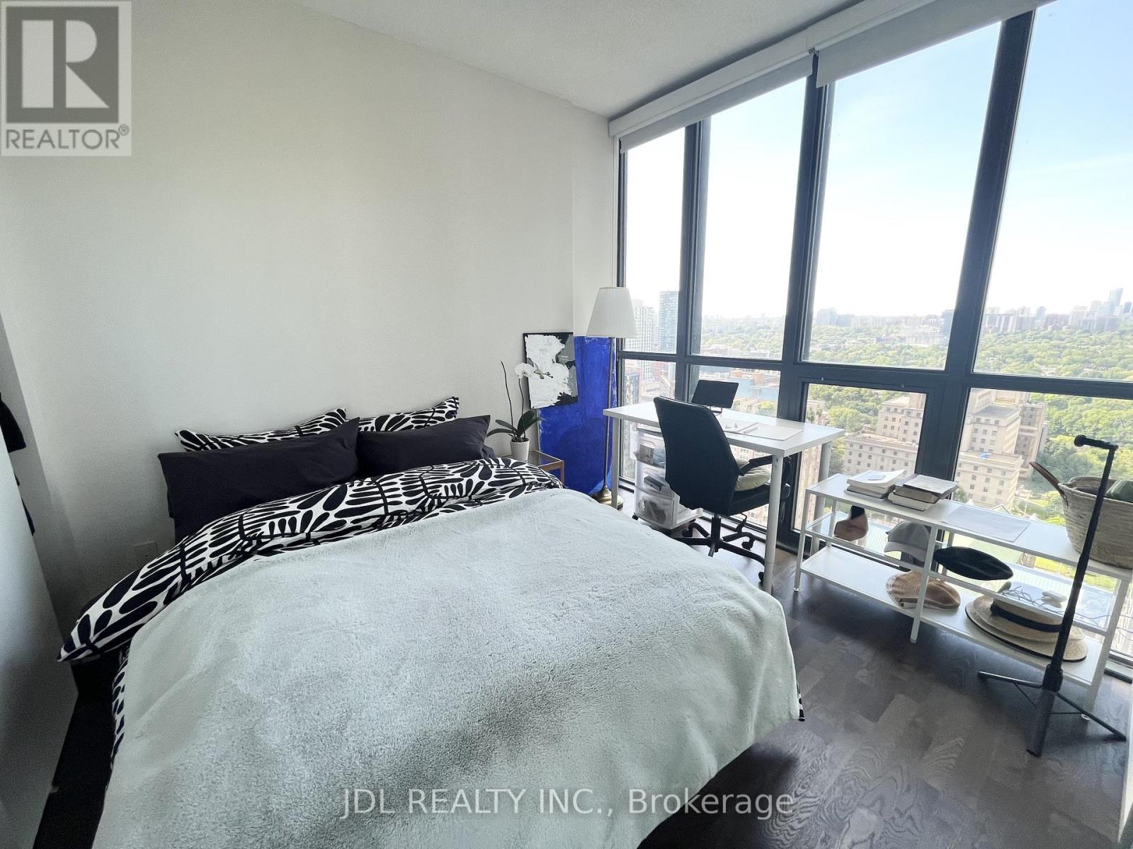 2810 - 101 Charles Street E, Toronto, Ontario  M4Y 1V2 - Photo 10 - C12770108