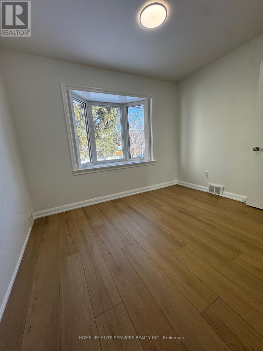 81 Wayne Avenue, Toronto, Ontario  M1R 1Y4 - Photo 12 - E12770092