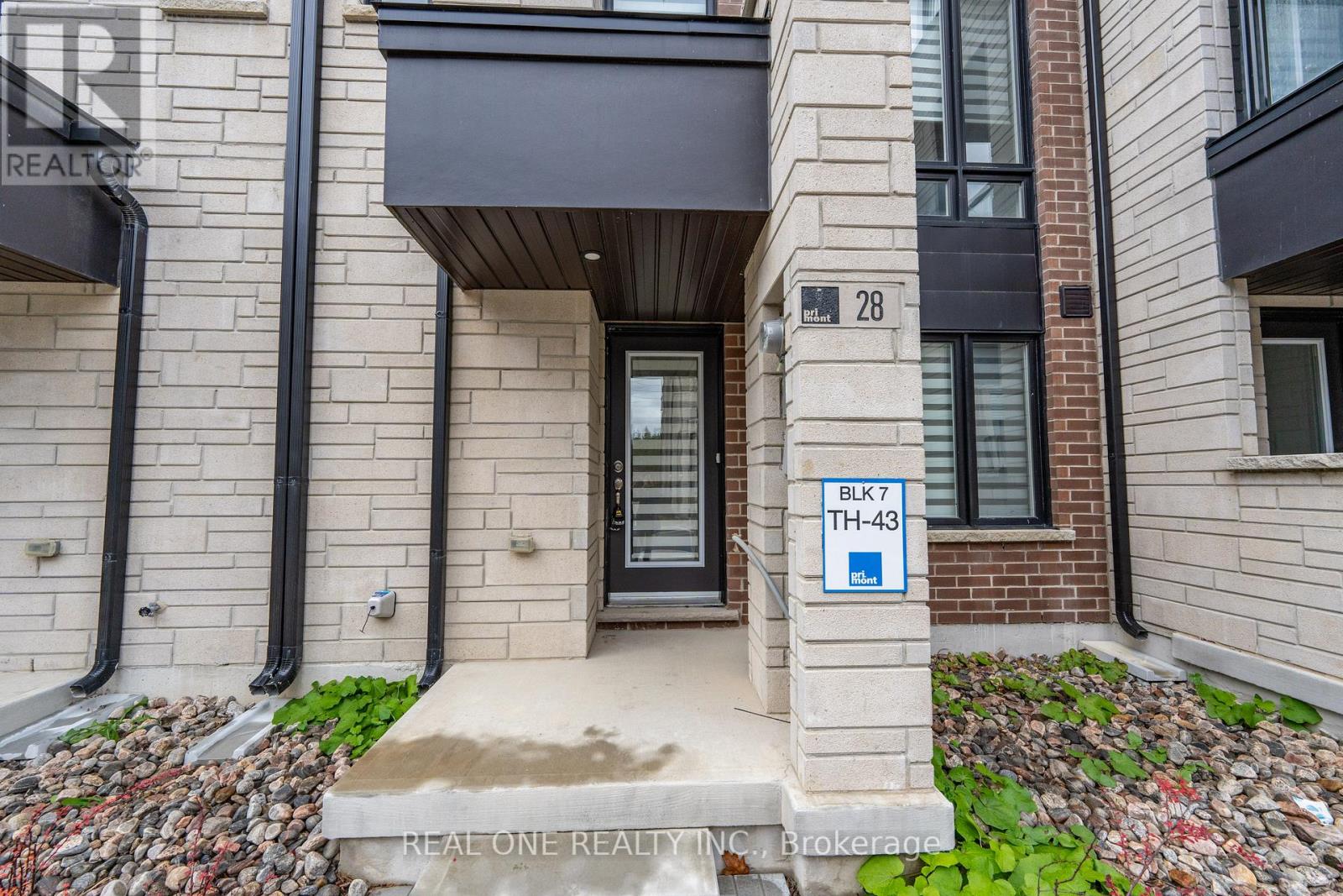 28 CREDIT LANE, Richmond Hill, Ontario