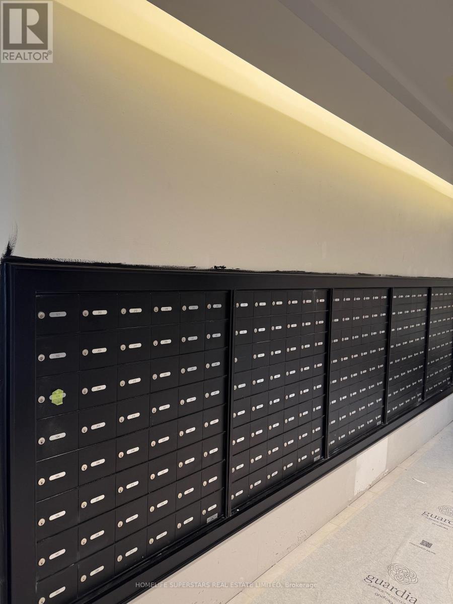 802 - 461 Green Road, Hamilton, Ontario  L8E 4B4 - Photo 12 - X12770094