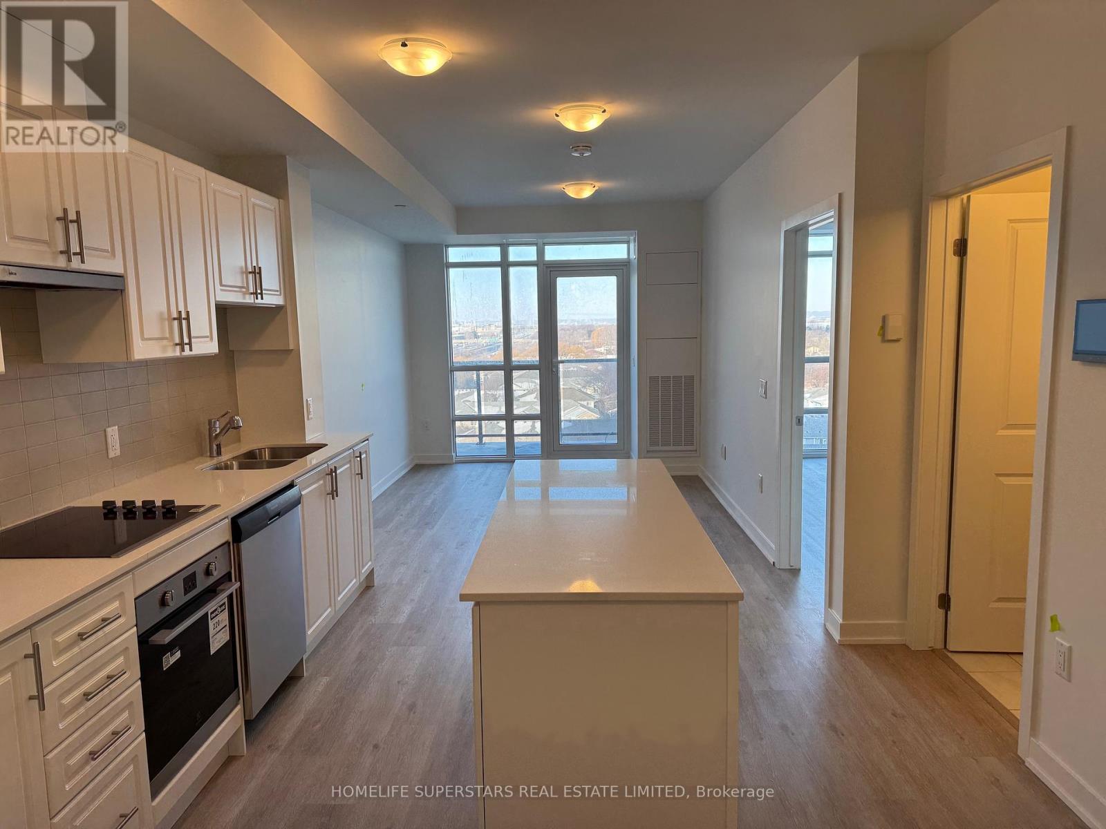 802 - 461 Green Road, Hamilton, Ontario  L8E 4B4 - Photo 2 - X12770094