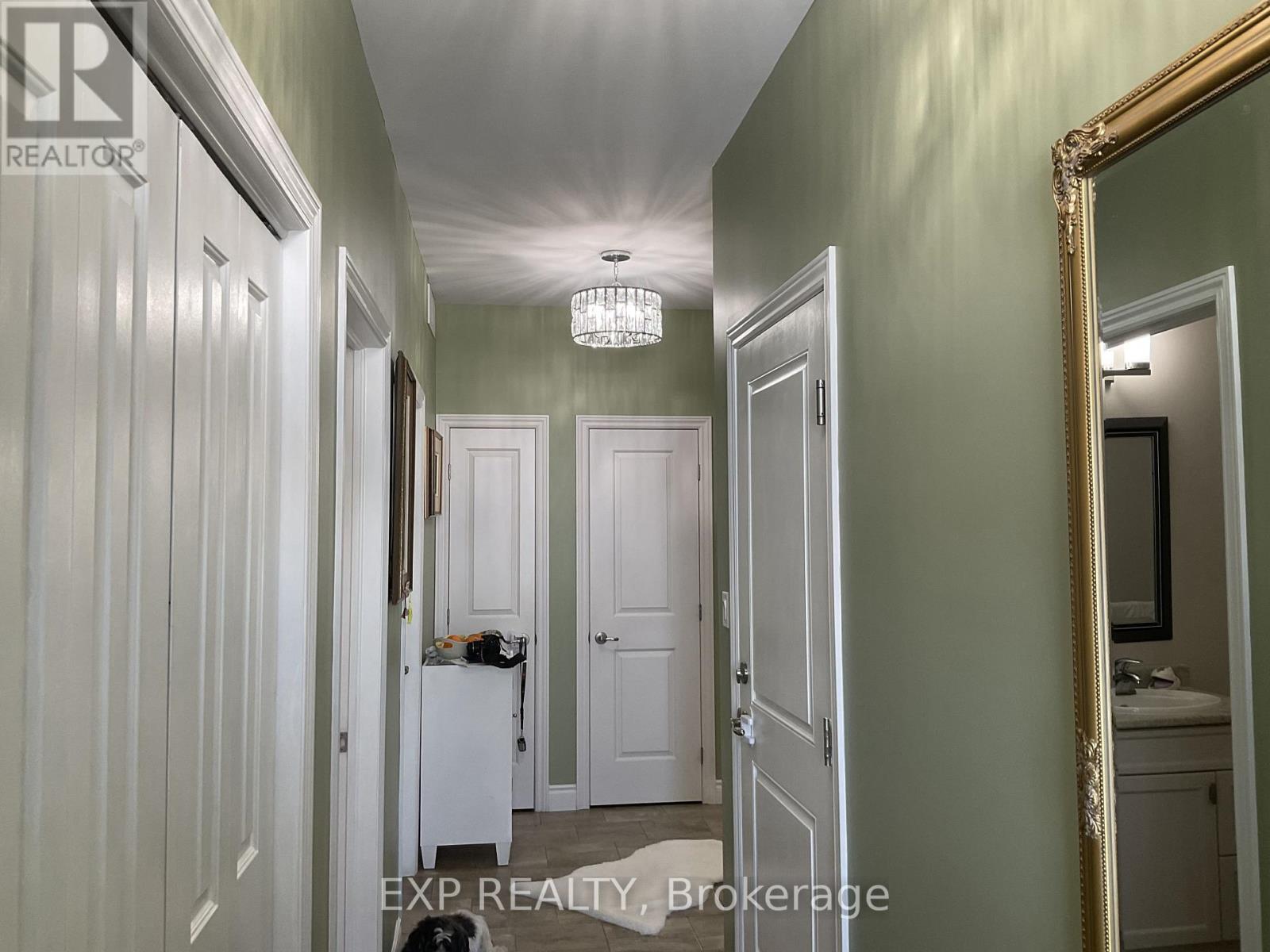 33 Farmington Crescent, Belleville, Ontario  K8N 0J9 - Photo 2 - X12770098