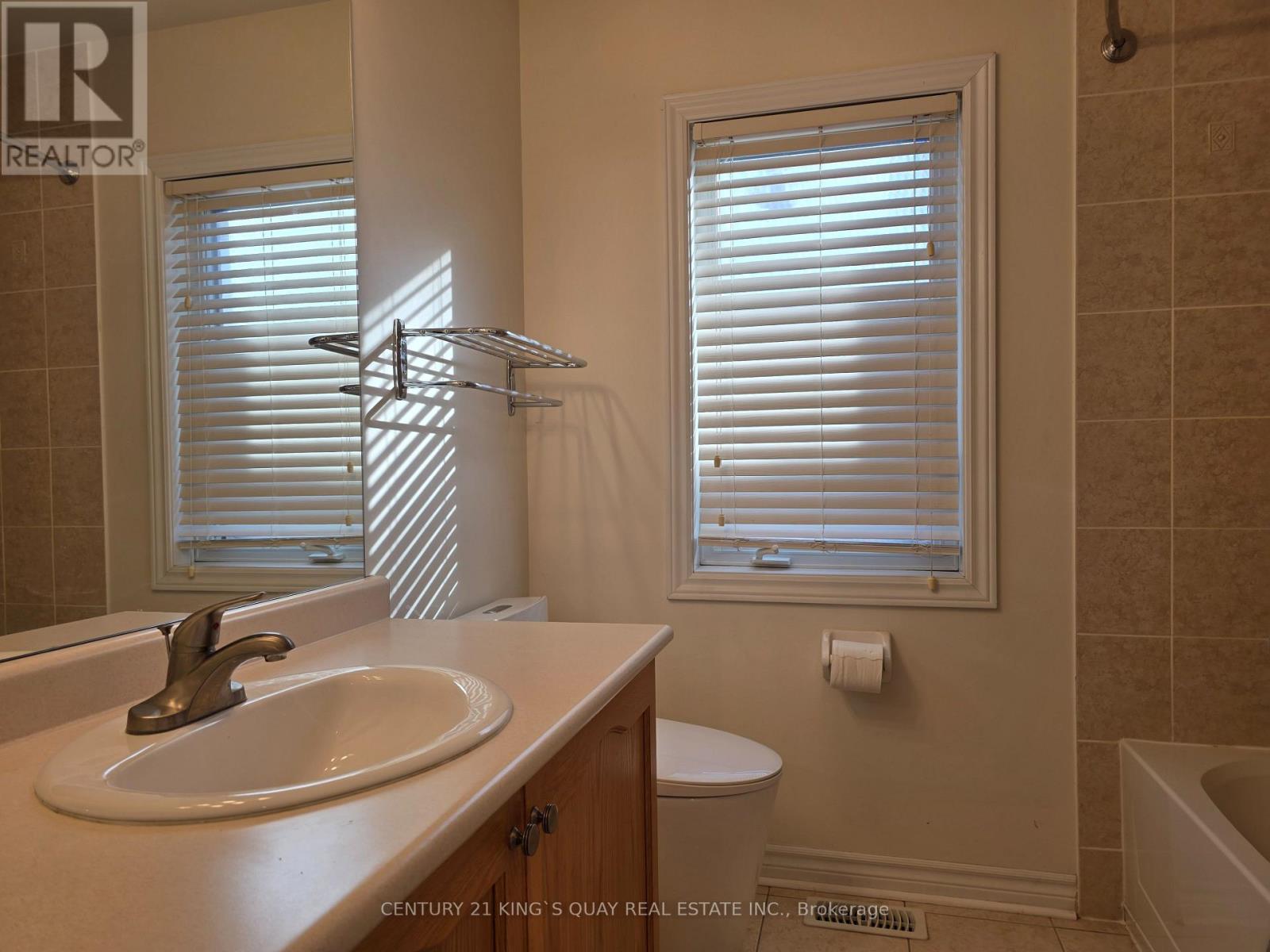 183 Winlane Drive, Whitchurch-Stouffville (Stouffville), Ontario  L4A 0C2 - Photo 13 - N12745506