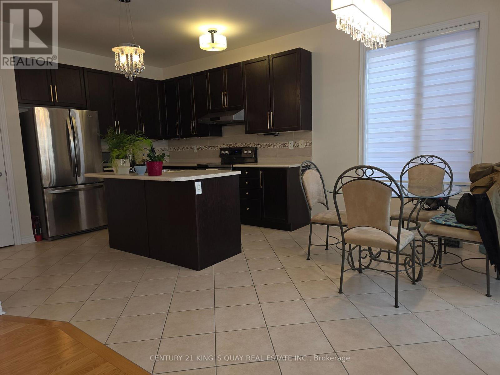 183 Winlane Drive, Whitchurch-Stouffville (Stouffville), Ontario  L4A 0C2 - Photo 7 - N12745506