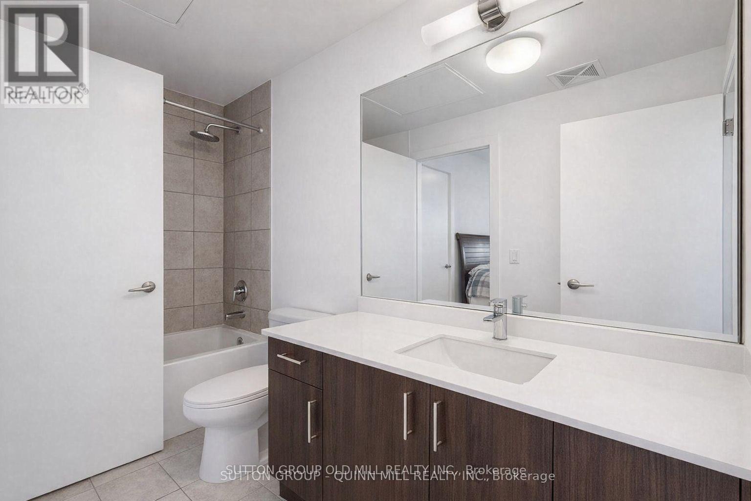 214 - 210 Sabina Drive, Oakville (Go Glenorchy), Ontario  L6H 0W6 - Photo 19 - W12705254