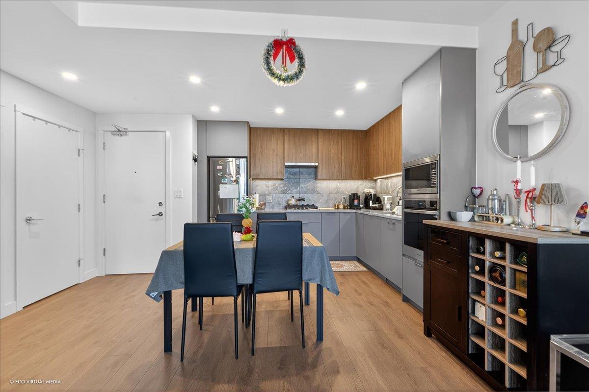 1101 13359 Old Yale Road, Surrey, British Columbia  V3T 0S4 - Photo 5 - R3082030