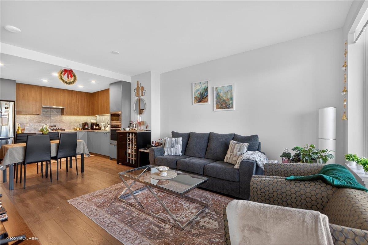 1101 13359 OLD YALE ROAD, Surrey, British Columbia