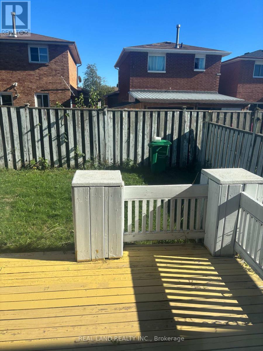 40 Burnhope Drive, Brampton (Brampton West), Ontario  L6X 3R7 - Photo 12 - W12770118