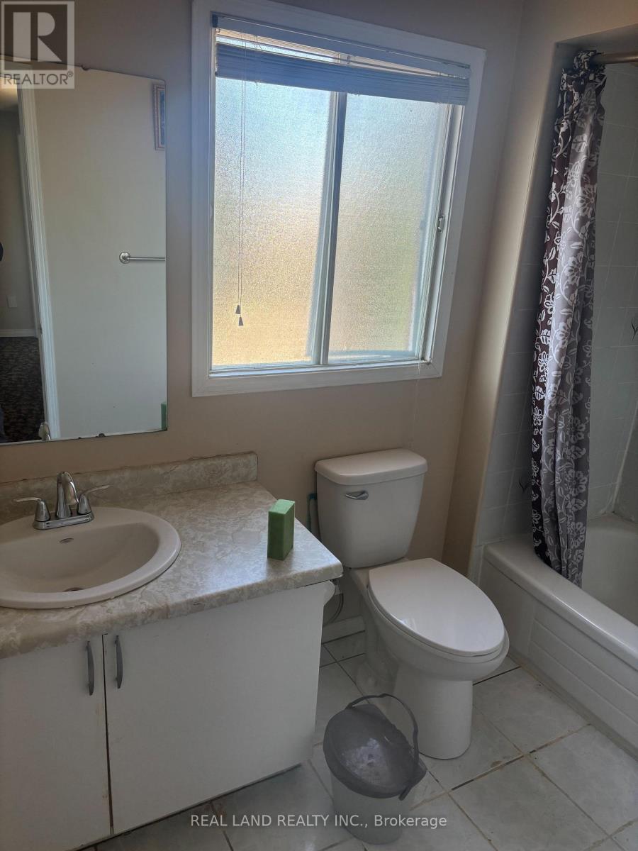 40 Burnhope Drive, Brampton (Brampton West), Ontario  L6X 3R7 - Photo 14 - W12770118