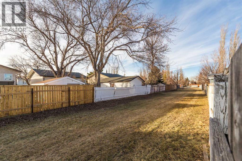 209 Mt Blakiston Road W, Lethbridge, Alberta  T1K 6M3 - Photo 30 - A2277374