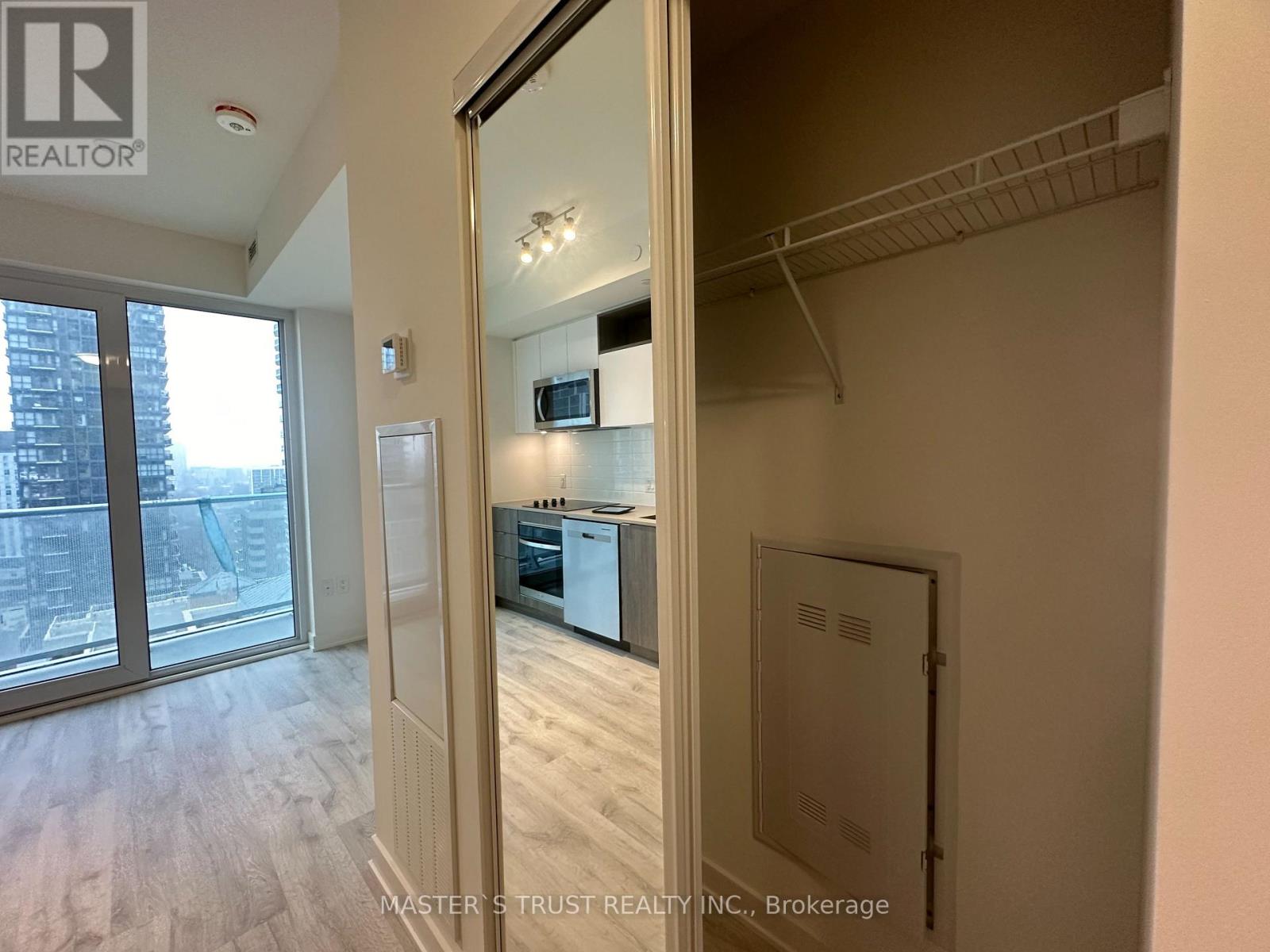 1805 - 100 Dalhousie Street, Toronto (Church-Yonge Corridor), Ontario  M5B 1E1 - Photo 9 - C12770120