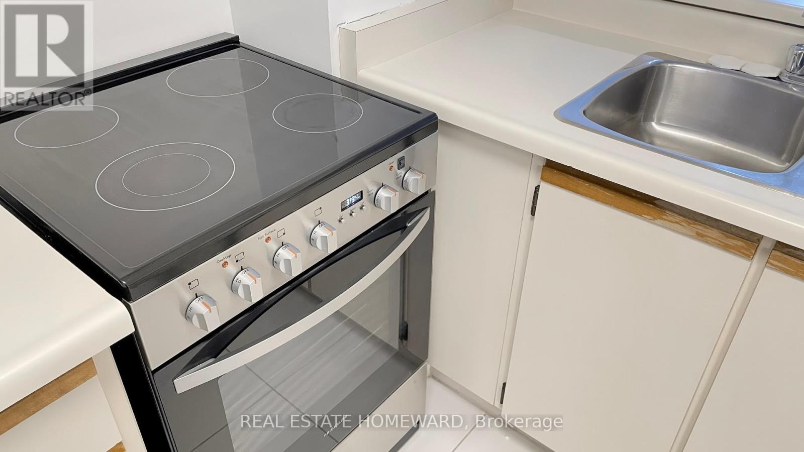 623 - 77 Maitland Place, Toronto, Ontario  M4Y 2V6 - Photo 14 - C12770136