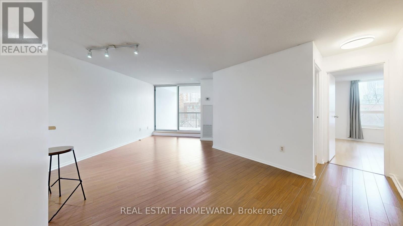 623 - 77 Maitland Place, Toronto, Ontario  M4Y 2V6 - Photo 5 - C12770136