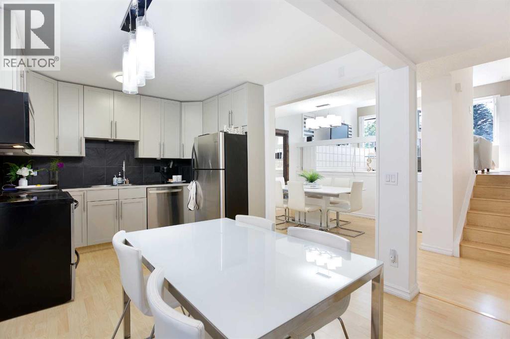 354 Brae Glen Road Sw, Calgary, Alberta  T2W 1B6 - Photo 7 - A2284150