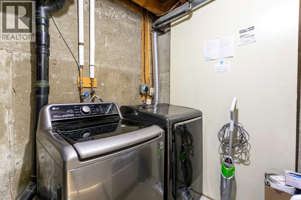 354 Brae Glen Road Sw, Calgary, Alberta  T2W 1B6 - Photo 27 - A2284150