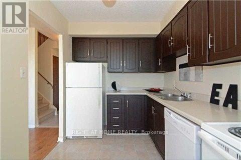 630 - 50 Richmond Street E, Oshawa (O'neill), Ontario  L1G 7C7 - Photo 5 - E12770138
