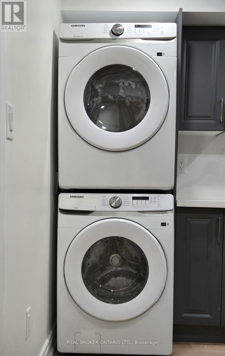 16 Jemima Road S, Brampton (Northwest Brampton), Ontario  L7A 4T2 - Photo 4 - W12770124