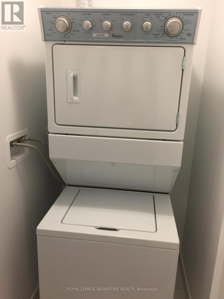 913 - 55 Speers Road, Oakville (Co Central), Ontario  L6K 0H9 - Photo 8 - W12770128