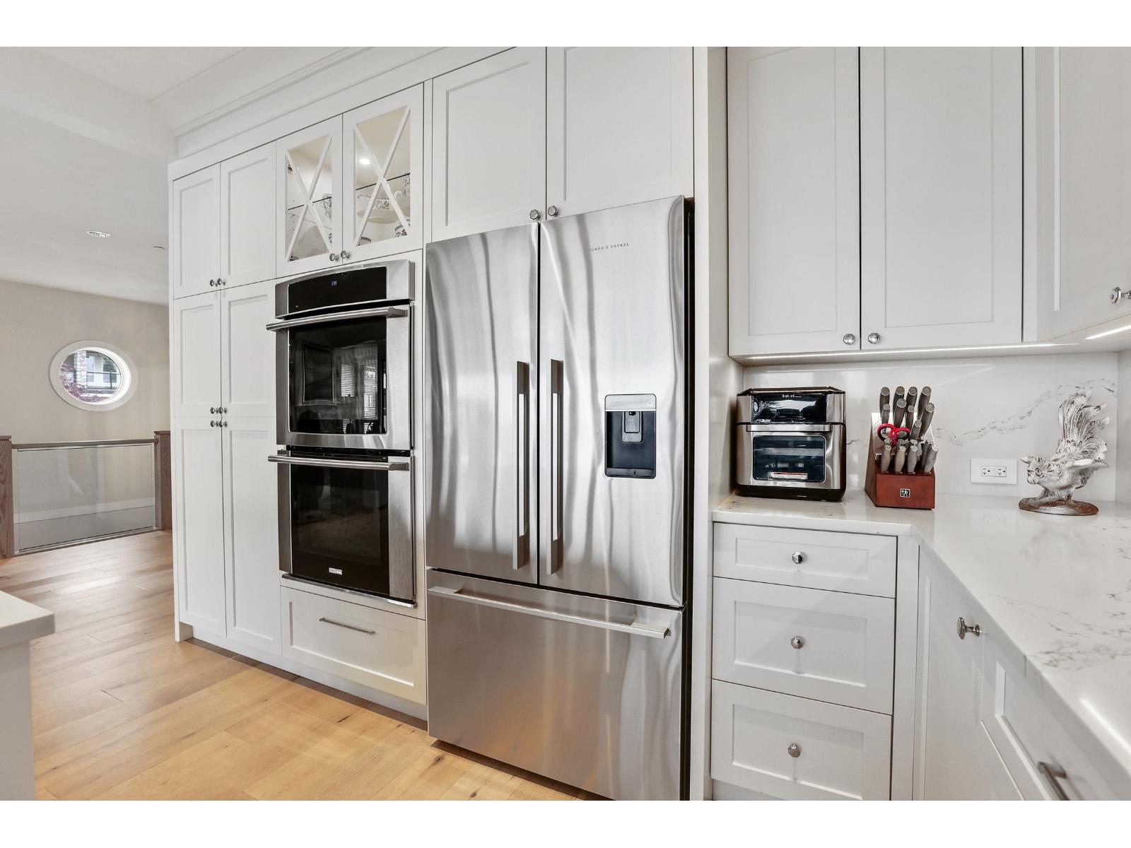 932 Ash Street, White Rock, British Columbia  V4B 4K1 - Photo 12 - R3086754