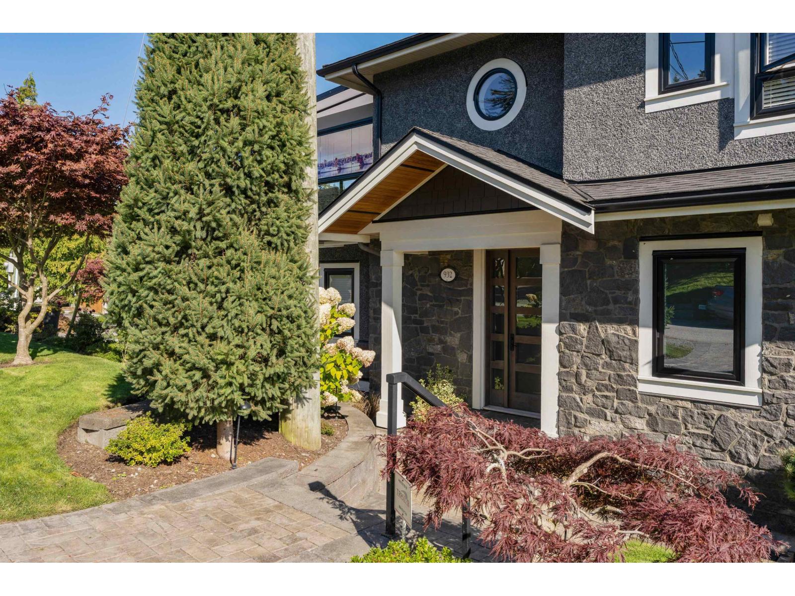 932 Ash Street, White Rock, British Columbia  V4B 4K1 - Photo 4 - R3086754
