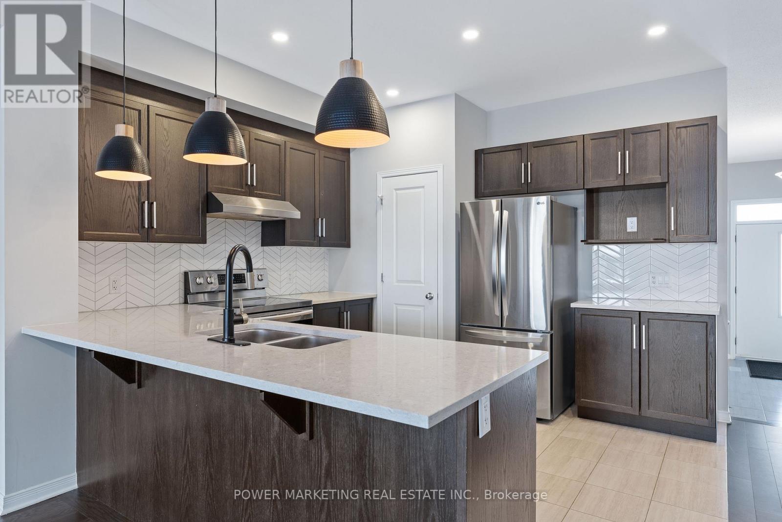 497 Cope Drive, Ottawa, Ontario  K2V 0P1 - Photo 6 - X12770150