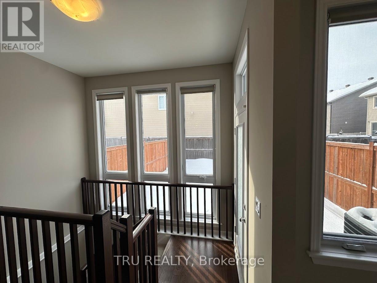 130 Eric Maloney Way, Ottawa, Ontario  K1T 0R1 - Photo 24 - X12770154