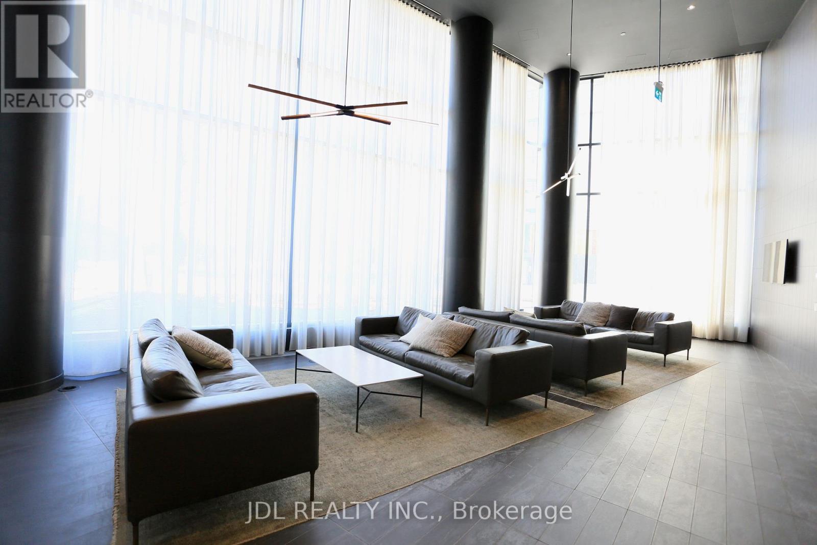 5609 - 3900 Confederation Parkway, Mississauga, Ontario  L5B 0M3 - Photo 19 - W12627068