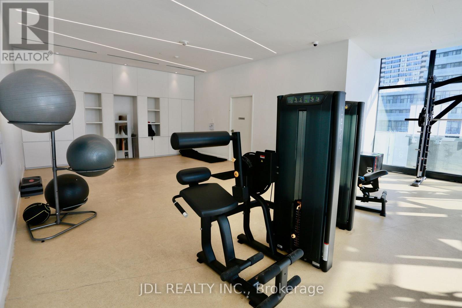 5609 - 3900 Confederation Parkway, Mississauga, Ontario  L5B 0M3 - Photo 22 - W12627068