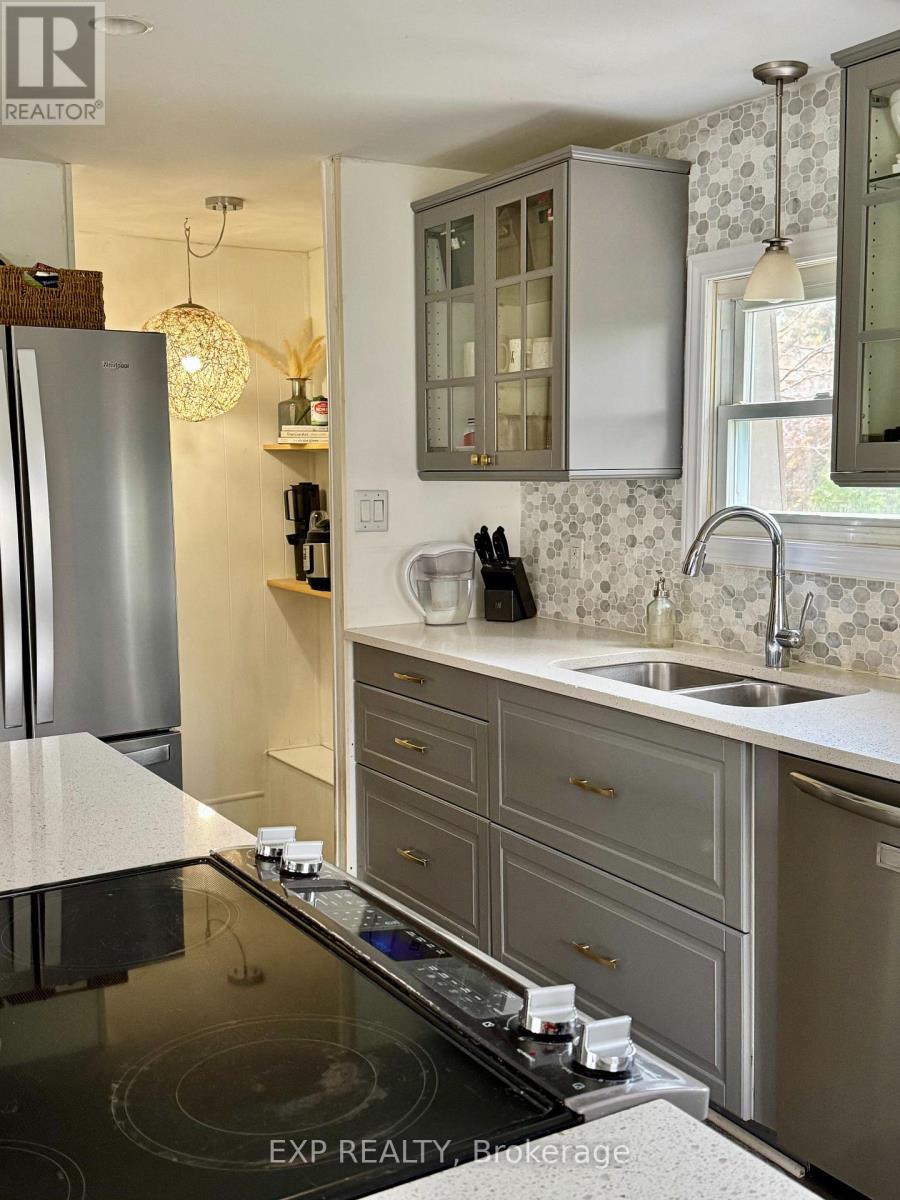 381 Nelson Street, Kincardine, Ontario  N2Z 1X7 - Photo 10 - X12721792