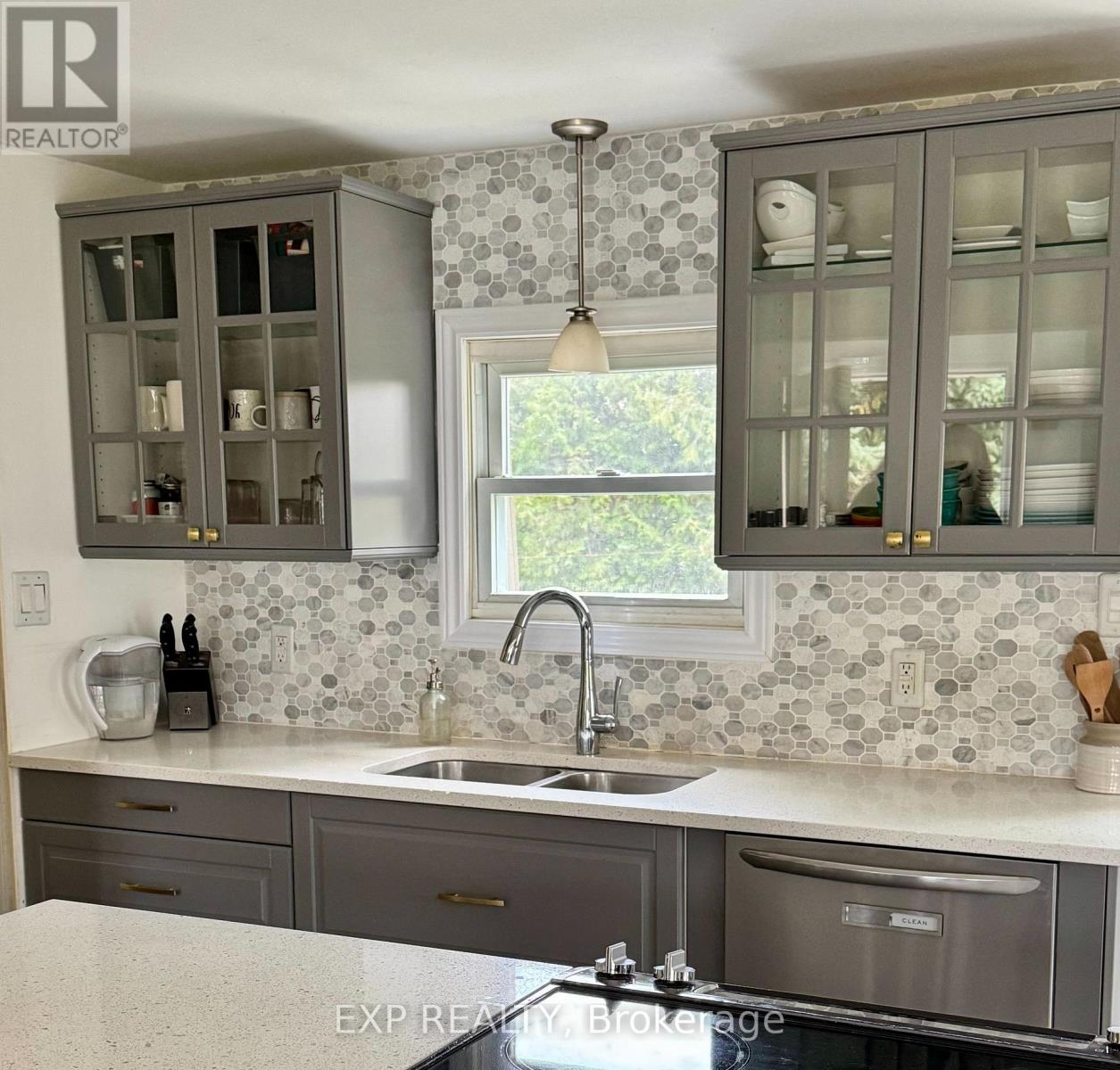 381 Nelson Street, Kincardine, Ontario  N2Z 1X7 - Photo 11 - X12721792