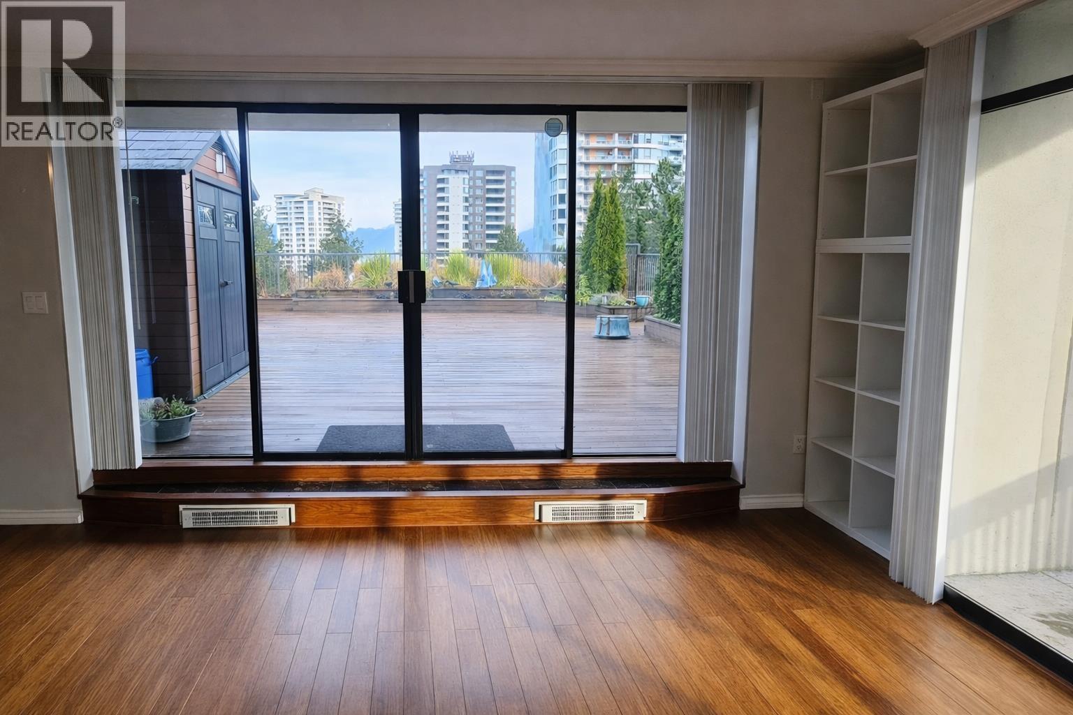 70x 5932 Patterson Avenue, Burnaby, British Columbia  V5H 4B4 - Photo 10 - R3087752