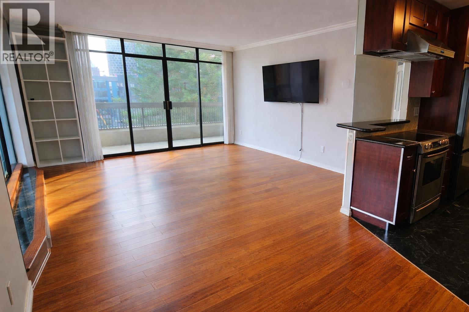 70x 5932 Patterson Avenue, Burnaby, British Columbia  V5H 4B4 - Photo 11 - R3087752