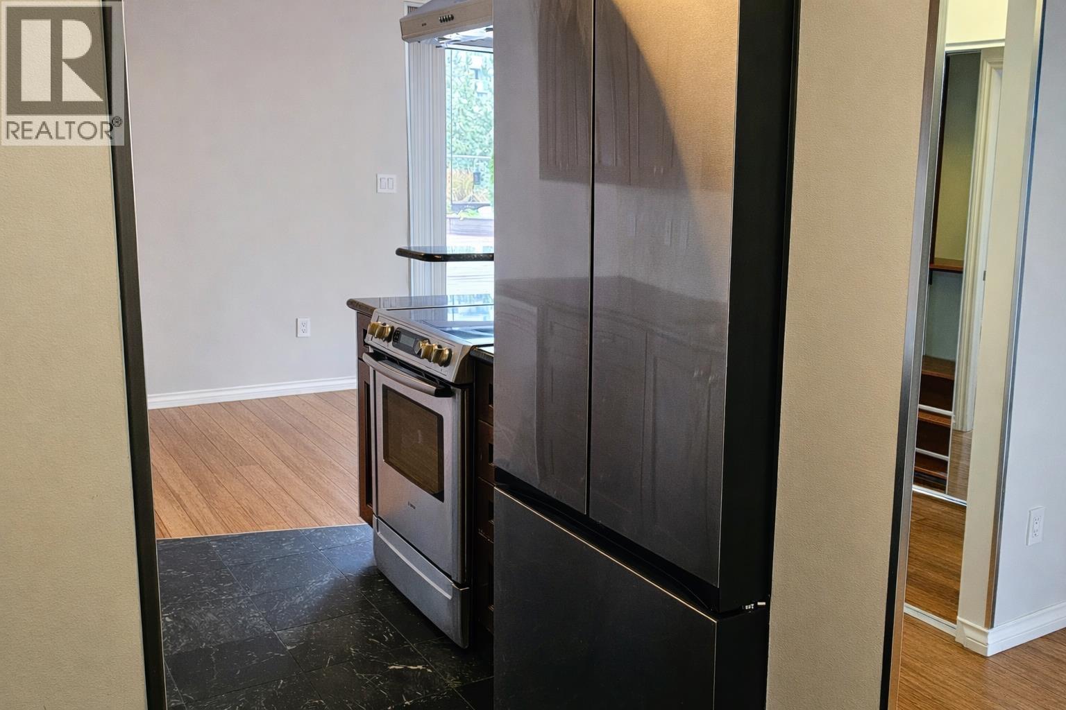 70x 5932 Patterson Avenue, Burnaby, British Columbia  V5H 4B4 - Photo 16 - R3087752