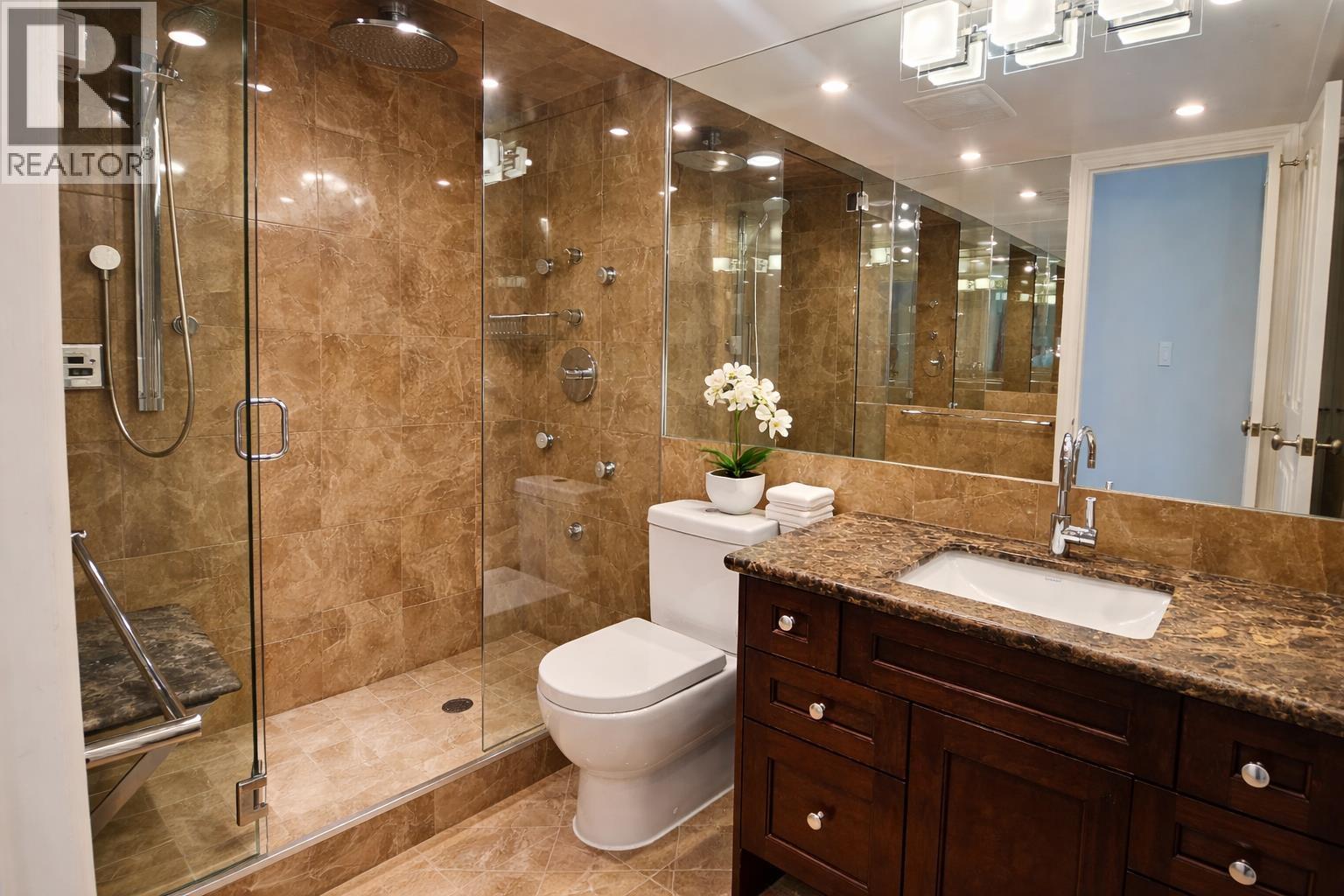 70x 5932 Patterson Avenue, Burnaby, British Columbia  V5H 4B4 - Photo 7 - R3087752