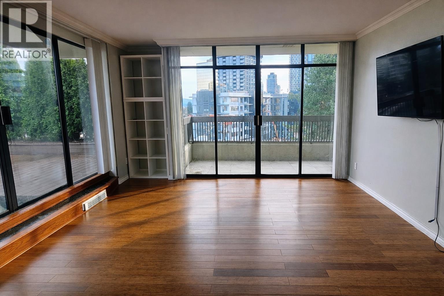 70x 5932 Patterson Avenue, Burnaby, British Columbia  V5H 4B4 - Photo 8 - R3087752